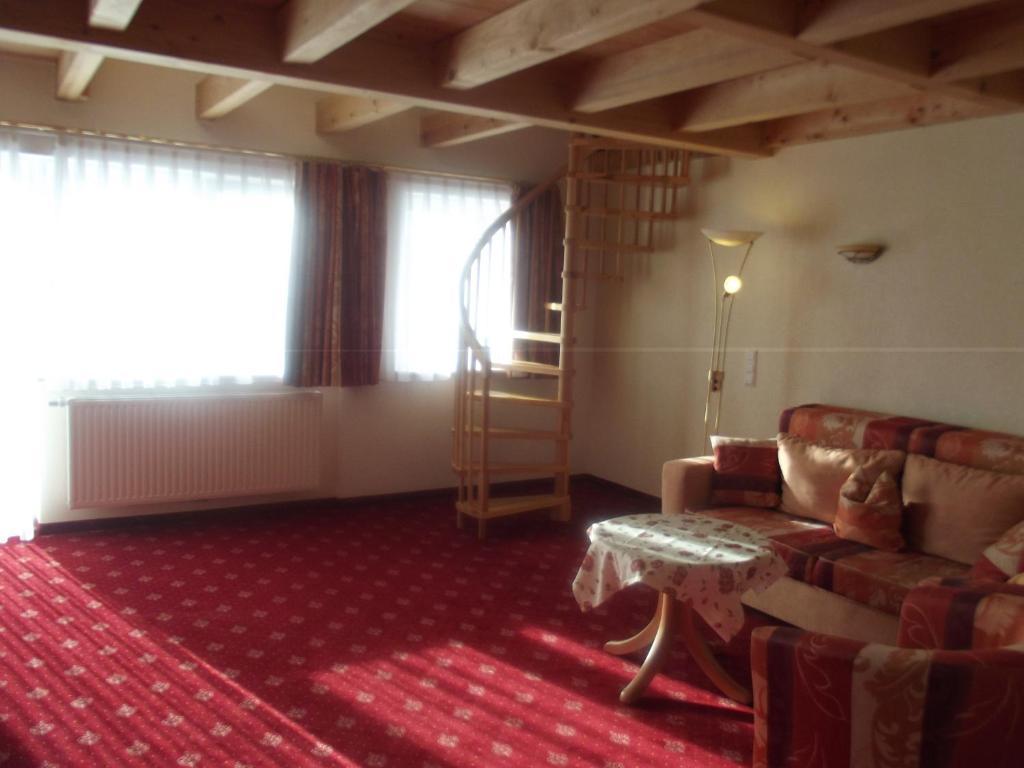 Oeko-Landhotel Basler Hof Lauterbach  Buitenkant foto